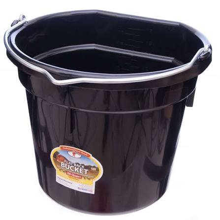 Cubeta Para Agua de Espalda Plana de 20 QT. varios colores